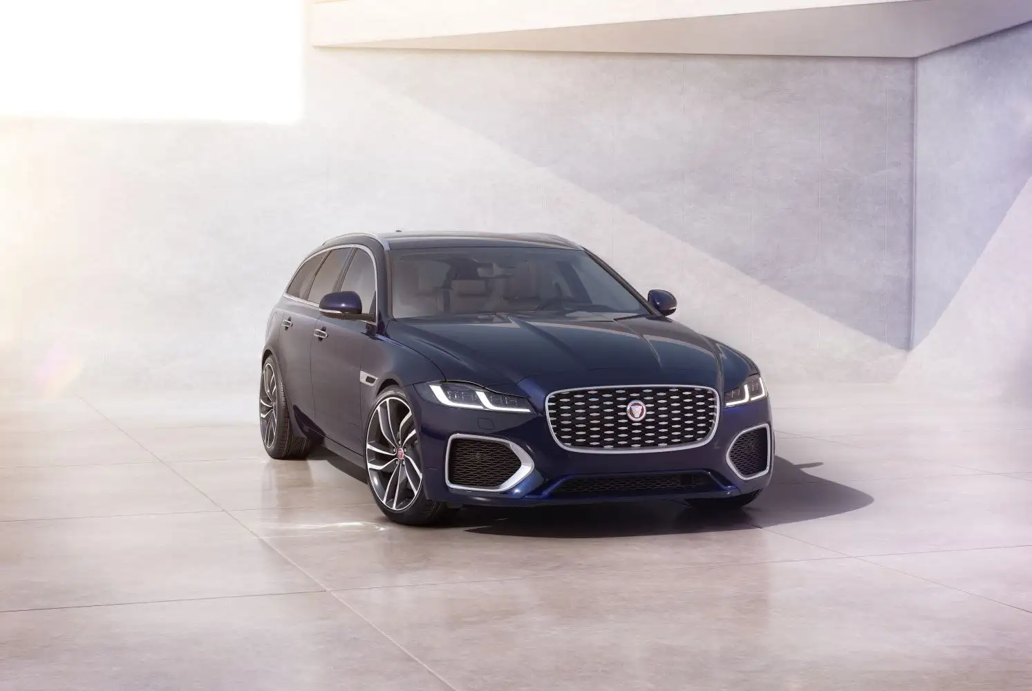 Revue : 2020 Jaguar XF Sportbrake (X260, facelift 2020) 2.0i (250 Ch) Automatique